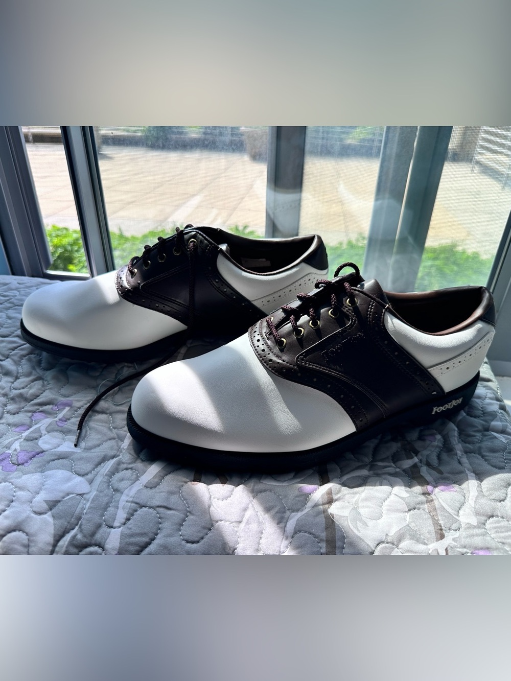 FootJoy Men’s White and Brown Two-Tone Golf Oxfords